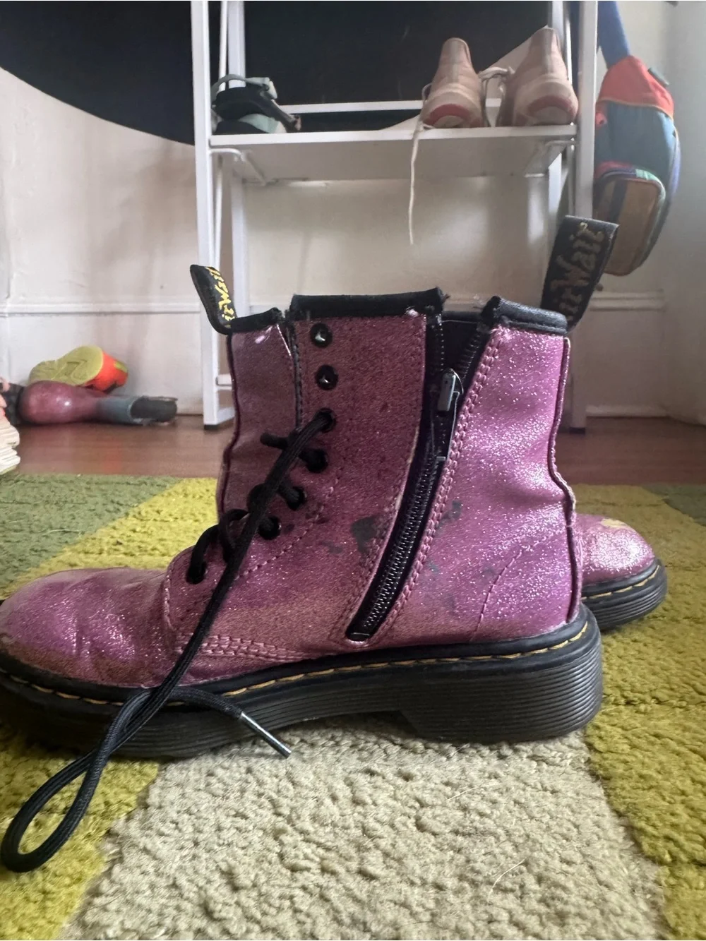 Dr. Martens lace paint